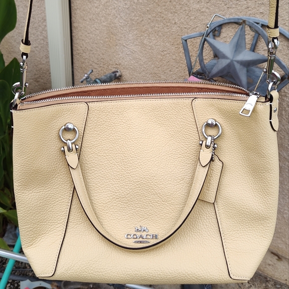 Coach Handbags - Coach purse